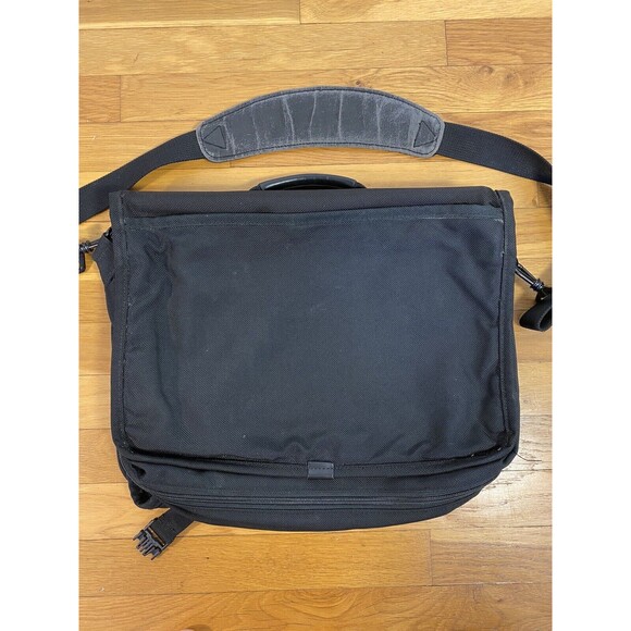 TUMI Alpha Expandable Black Portfolio Laptop Briefcase Ballistic Nylon 209D3 - Picture 5 of 6